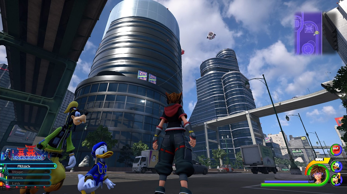 Sora looks up at the tall circular building / Kingdom Hearts 3